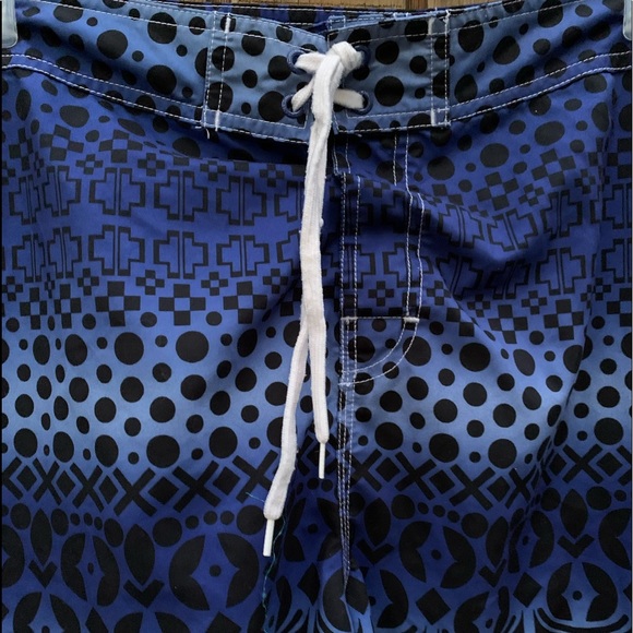 Quadrant Swim Trunks Size XL 40” Waist - Picture 2 of 6